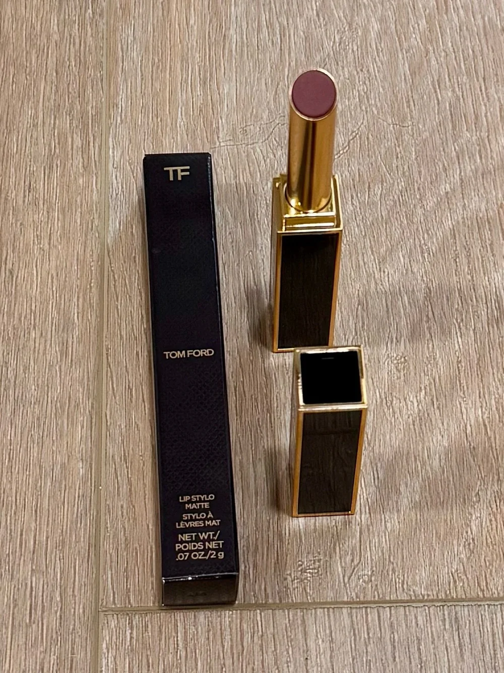 Tom Ford Runway Stylo Matte Lipstick - Color 100 100 Rosy brown